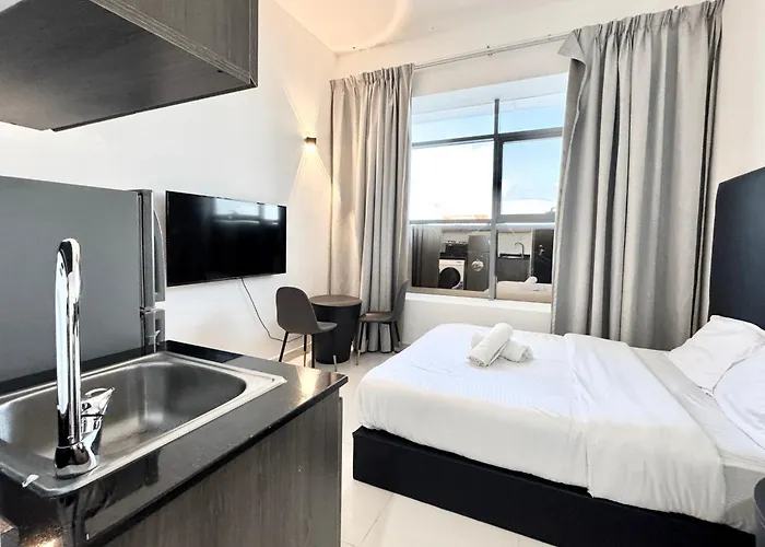 Al Manara Classic Lux Studio